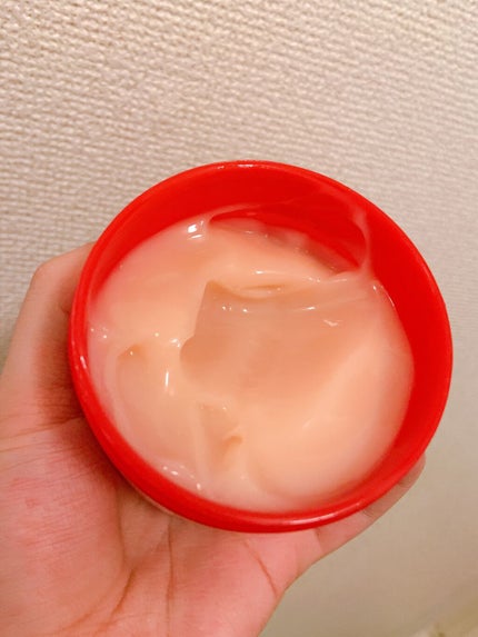 ボディヨーグルト ストロベリー/THE BODY SHOP/ボディローションを使ったクチコミ(2枚目)