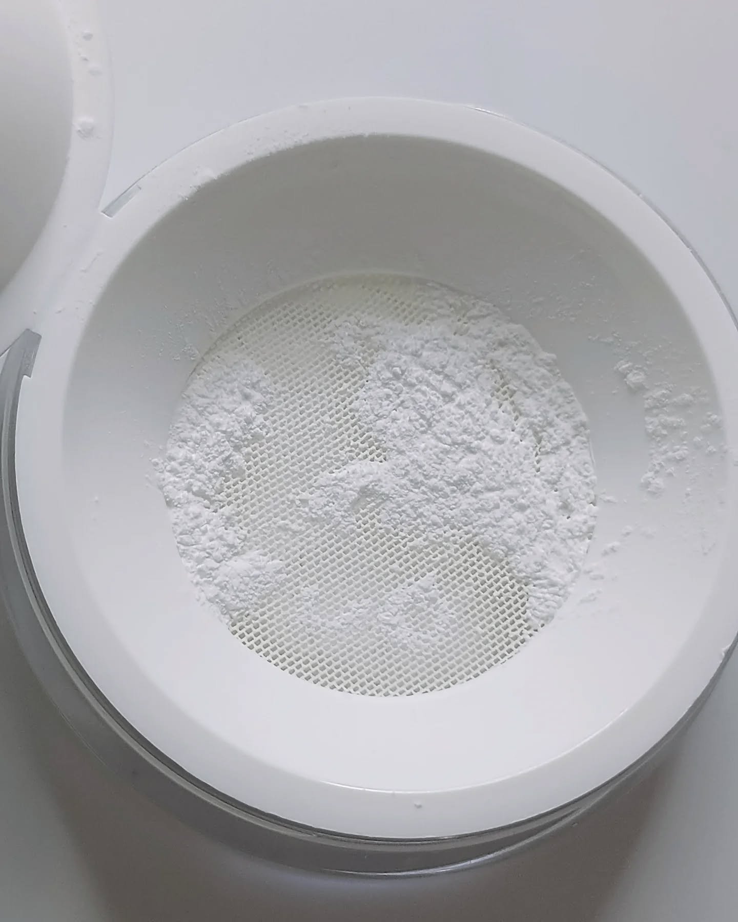 トランスルーセントセットフィニッシングパウダー/TFIT/ルースパウダーを使ったクチコミ（2枚目）