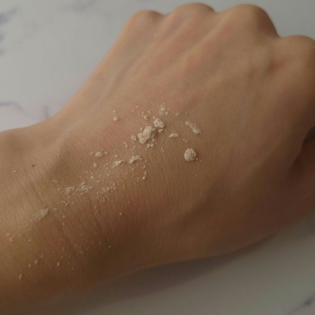 sparkle_sounds_vuk3 on LIPS 「イミテ 素肌トリックパウダーをお試しさせていただきました。ふわ..」(4枚目)