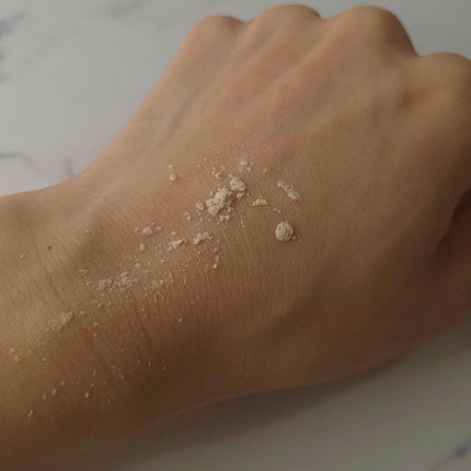 sparkle_sounds_vuk3 on LIPS 「イミテ 素肌トリックパウダーをお試しさせていただきました。ふわ..」(4枚目)