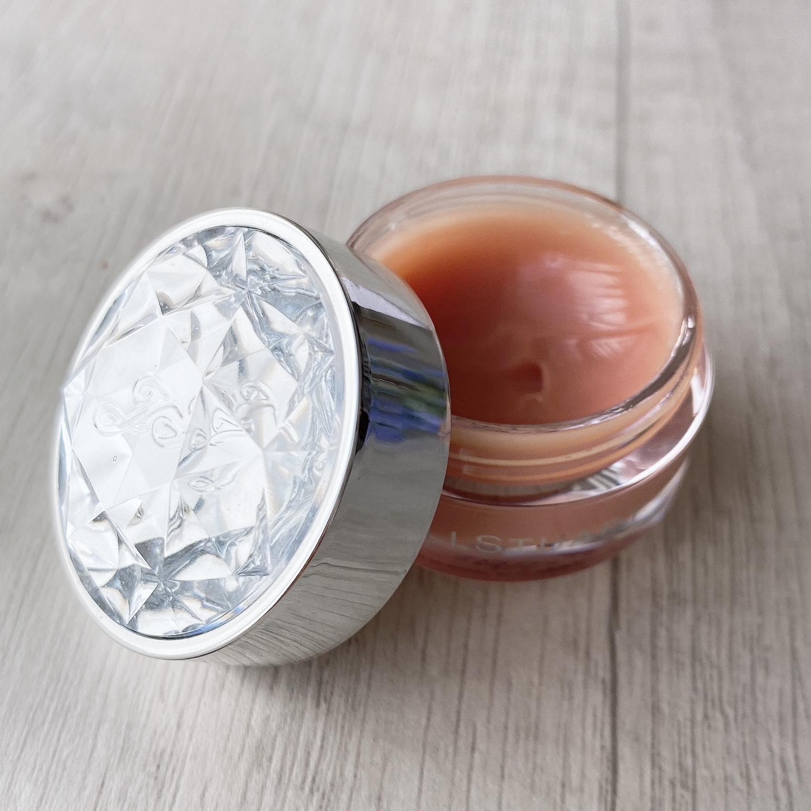 ジルスチュアート リップバーム クリーミーベージュ(香り：ミルクティーブレンド)/JILL STUART/リップバームを使ったクチコミ（2枚目）