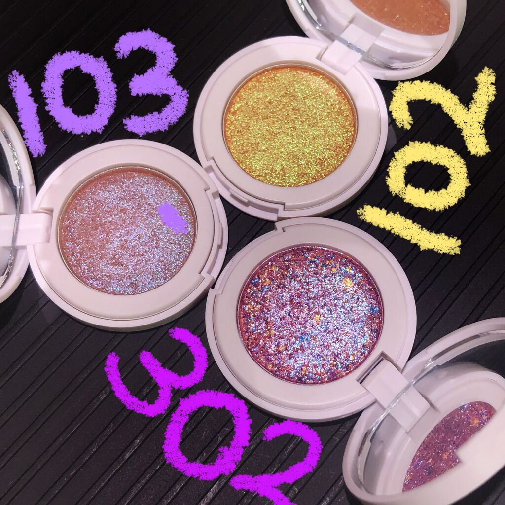 AURORA GLOW シングルアイシャドウ / VNK