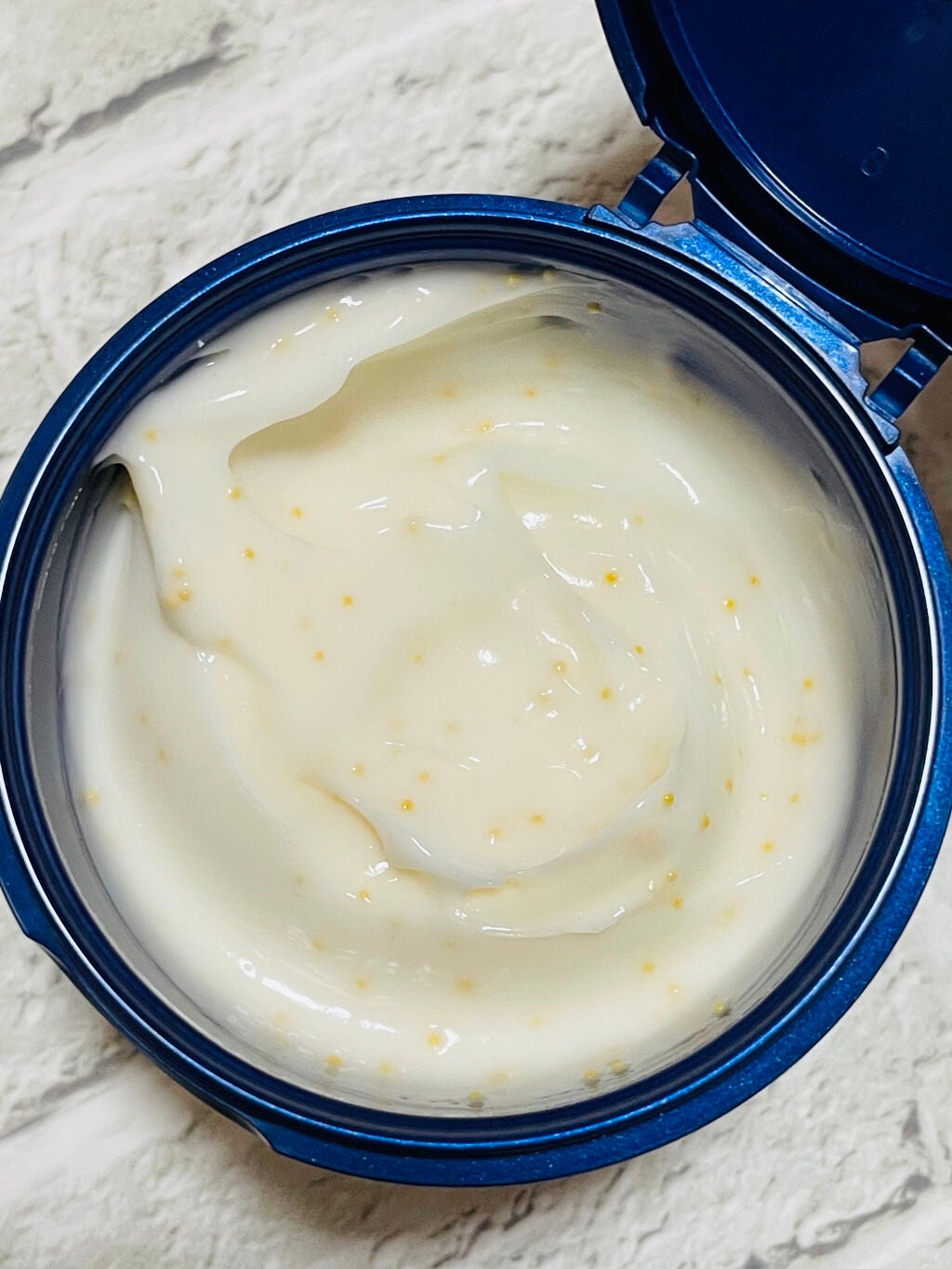 ハンドベール ビューティー プレミアムリッチモイスト/メンソレータム/フェイスクリームを使ったクチコミ(2枚目)