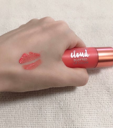 キス クラウド ブロッテッド リップ カラー/REVLON/口紅を使ったクチコミ(3枚目)