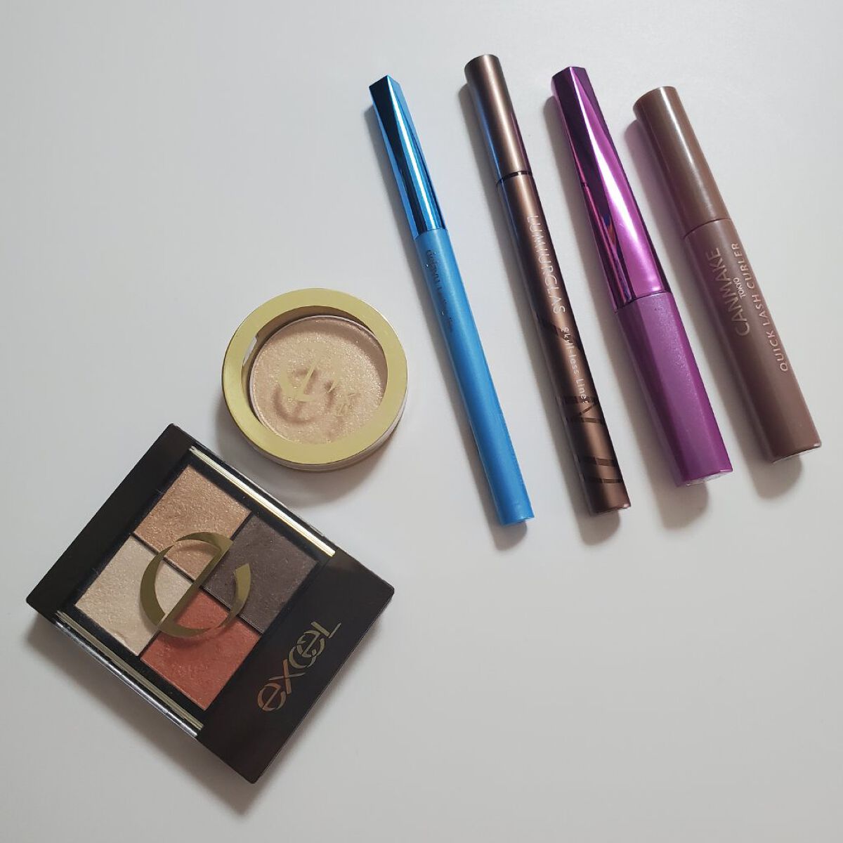 シャイニーシャドウ N/excel/単色アイシャドウを使ったクチコミ（2枚目）