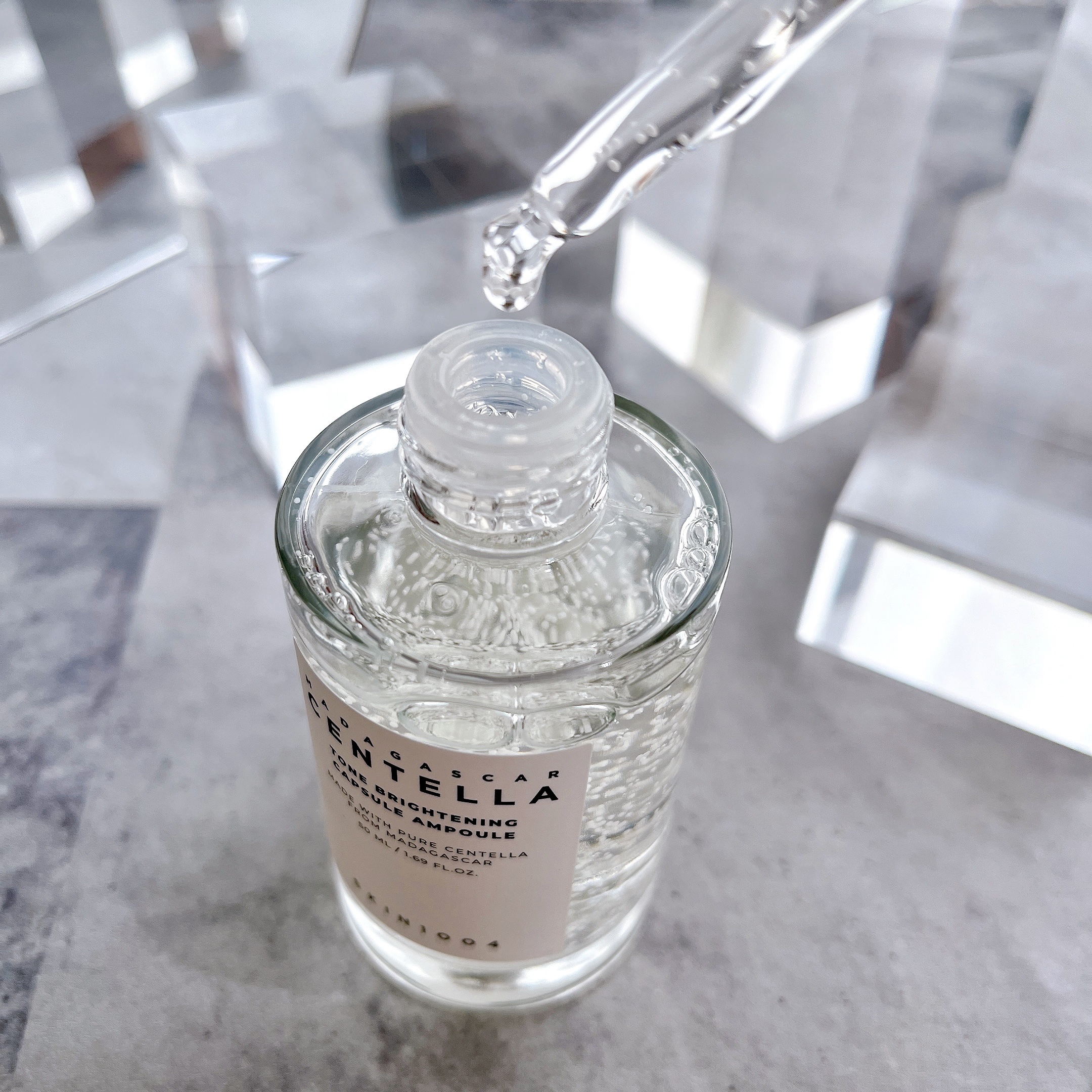 トーンブライトニング カプセルアンプル/SKIN1004/美容液を使ったクチコミ（3枚目）