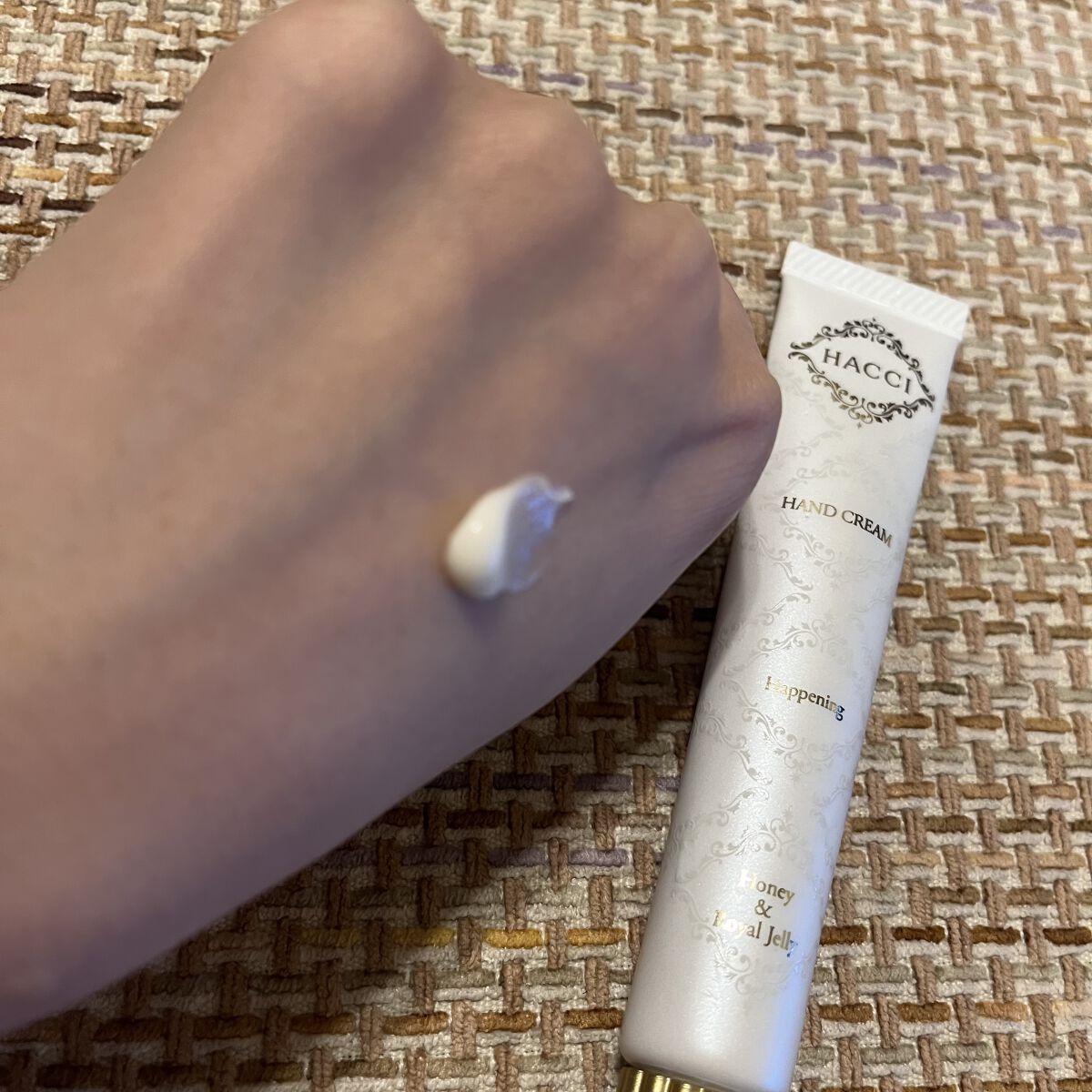 ハンドクリーム ハプニング/HACCI/ハンドクリームを使ったクチコミ（2枚目）