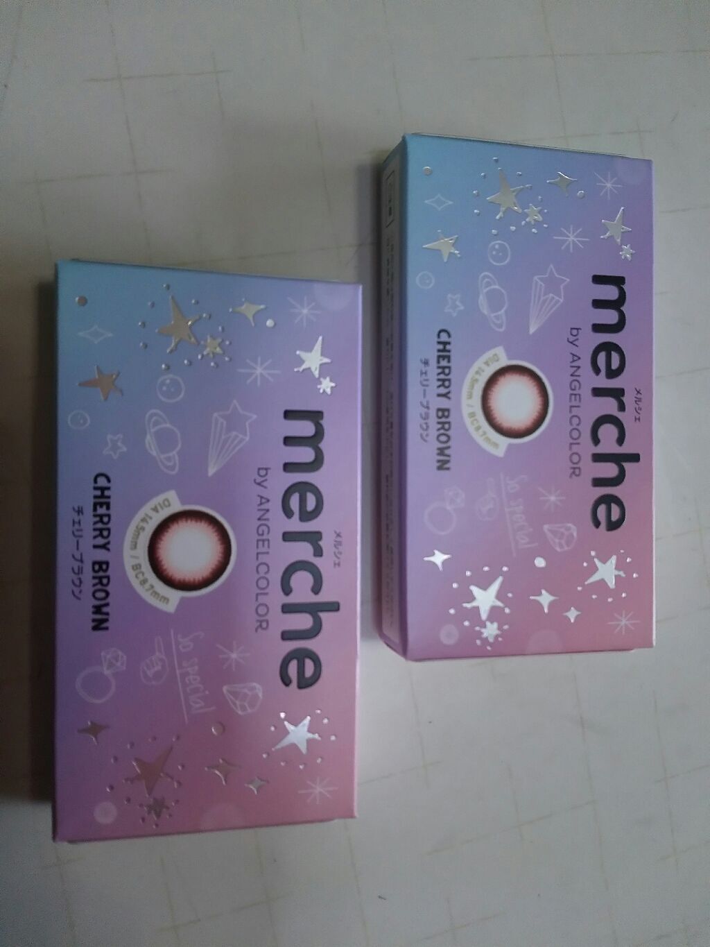 アムールトラ on LIPS 「カラコンエンジェルカラーメルシェチェリーブラウン最近はピンクブ..」(2枚目)