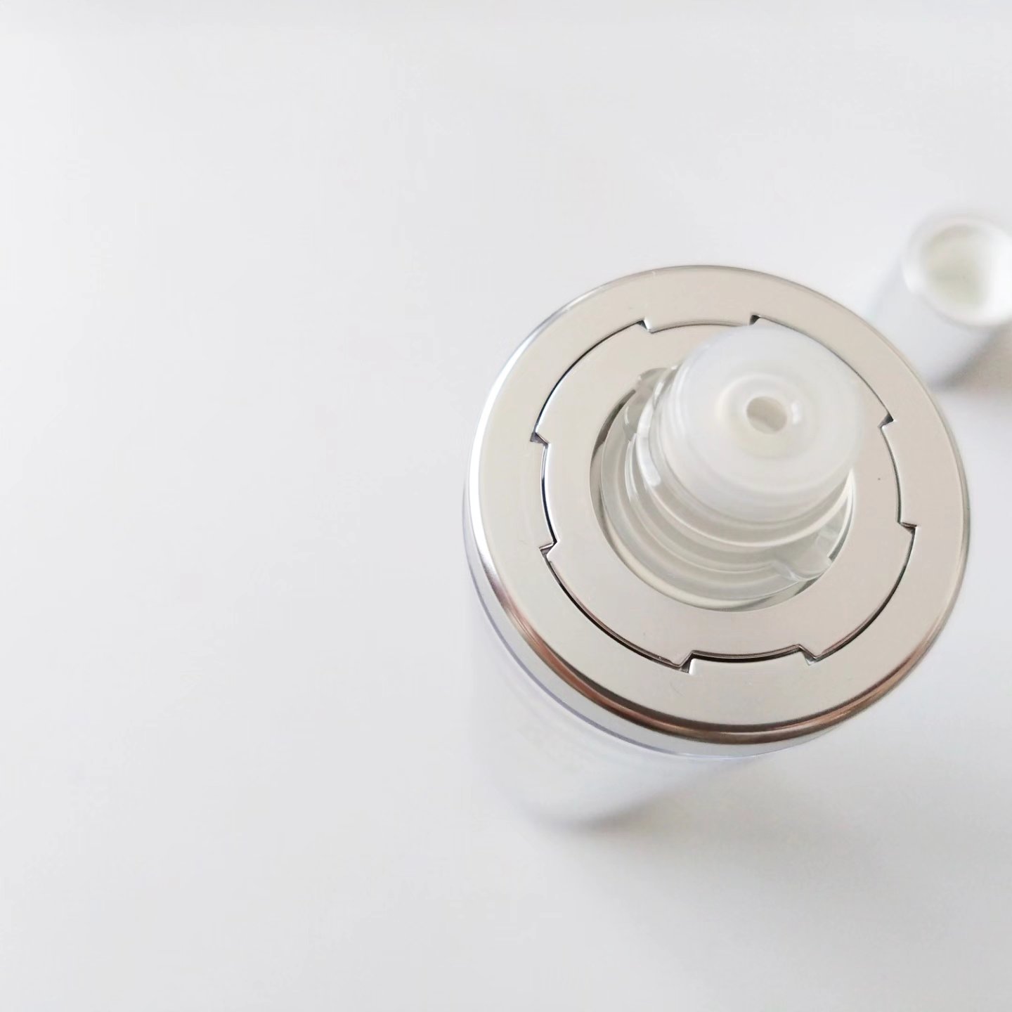 スキンアウェイクニングエッセンス/ennthy/美容液を使ったクチコミ（2枚目）