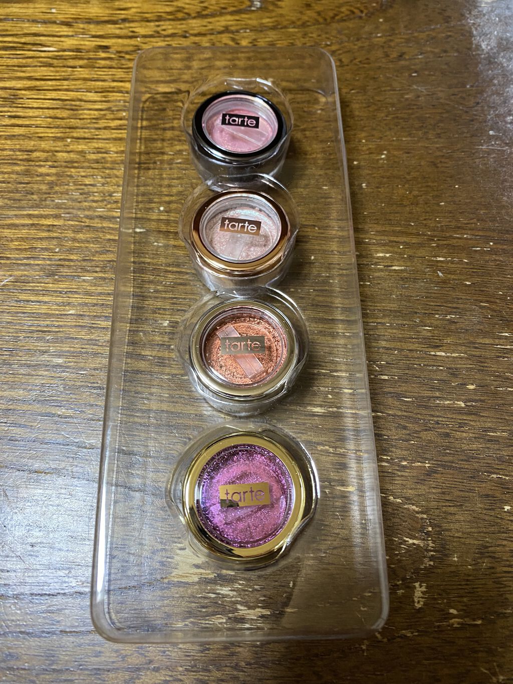 クロームペイント シャドウポット フォーザホリディズ/tarte/アイシャドウパレットを使ったクチコミ（2枚目）