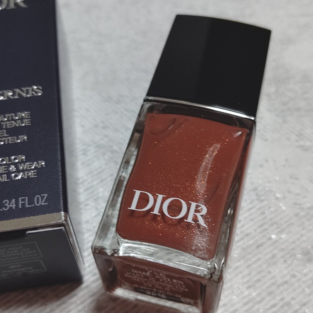 ディオール ヴェルニ 746 ルージュ アトリエ/Dior/マニキュアを使ったクチコミ（2枚目）
