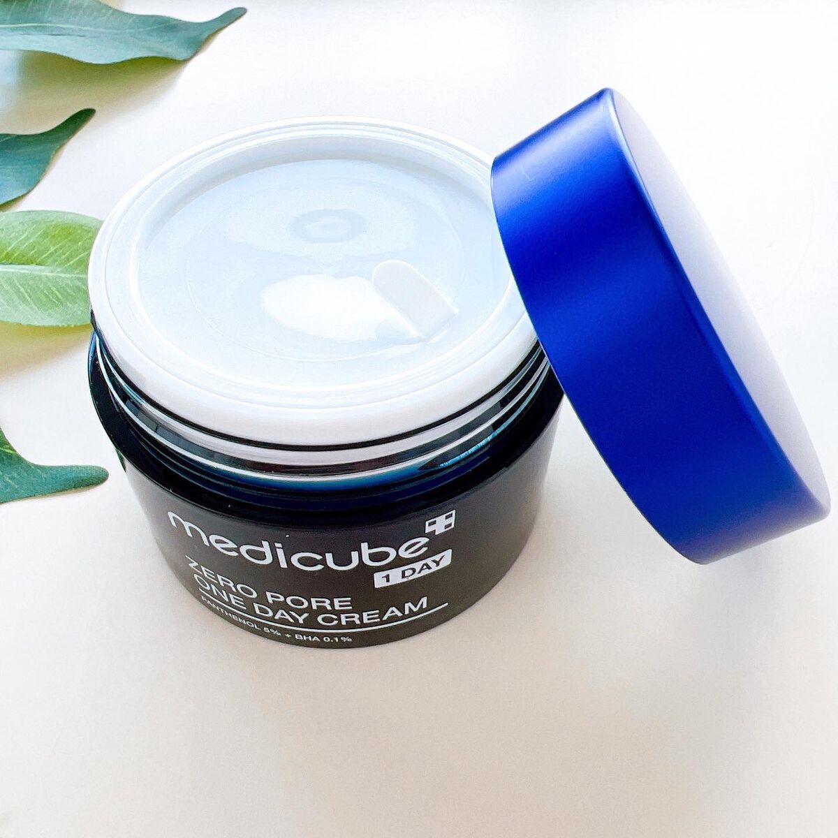 MEDICUBE ゼロ毛穴クリームのクチコミ「
medicube

ゼロ毛穴1dayクリーム



\たった1日でたるんだ毛穴を
リフティン.....」（2枚目）