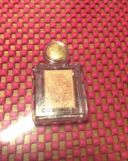 シャドーカスタマイズ/MAJOLICA MAJORCA/単色アイシャドウを使ったクチコミ(1枚目)