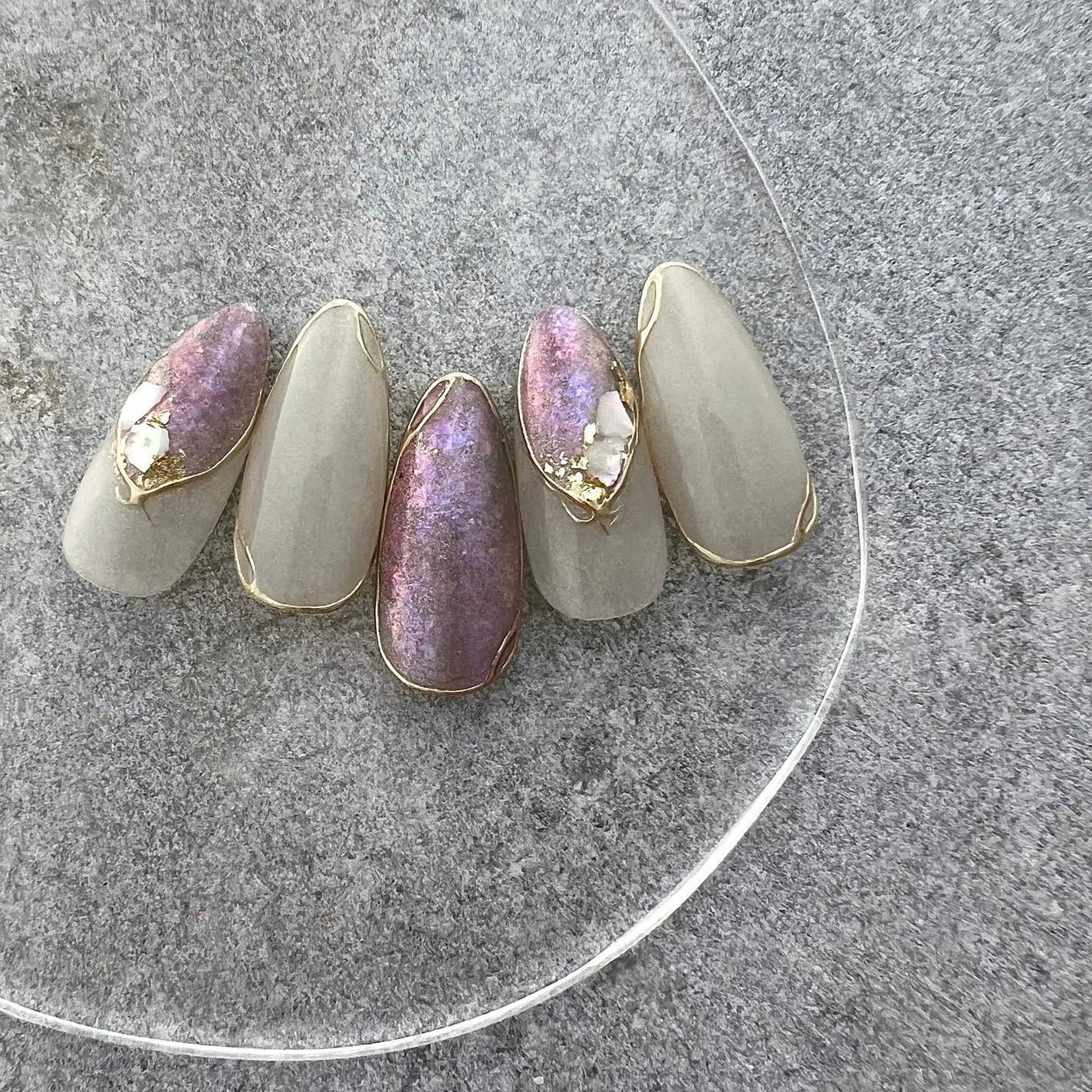 naomi on LIPS 「きらきらnail✨詳細は@nail_academy.anoan..」(2枚目)