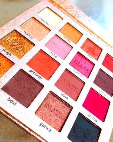 CHARM 16 COLOR EYESHADOW PALETTE/IMAGIC/アイシャドウパレットを使ったクチコミ（2枚目）