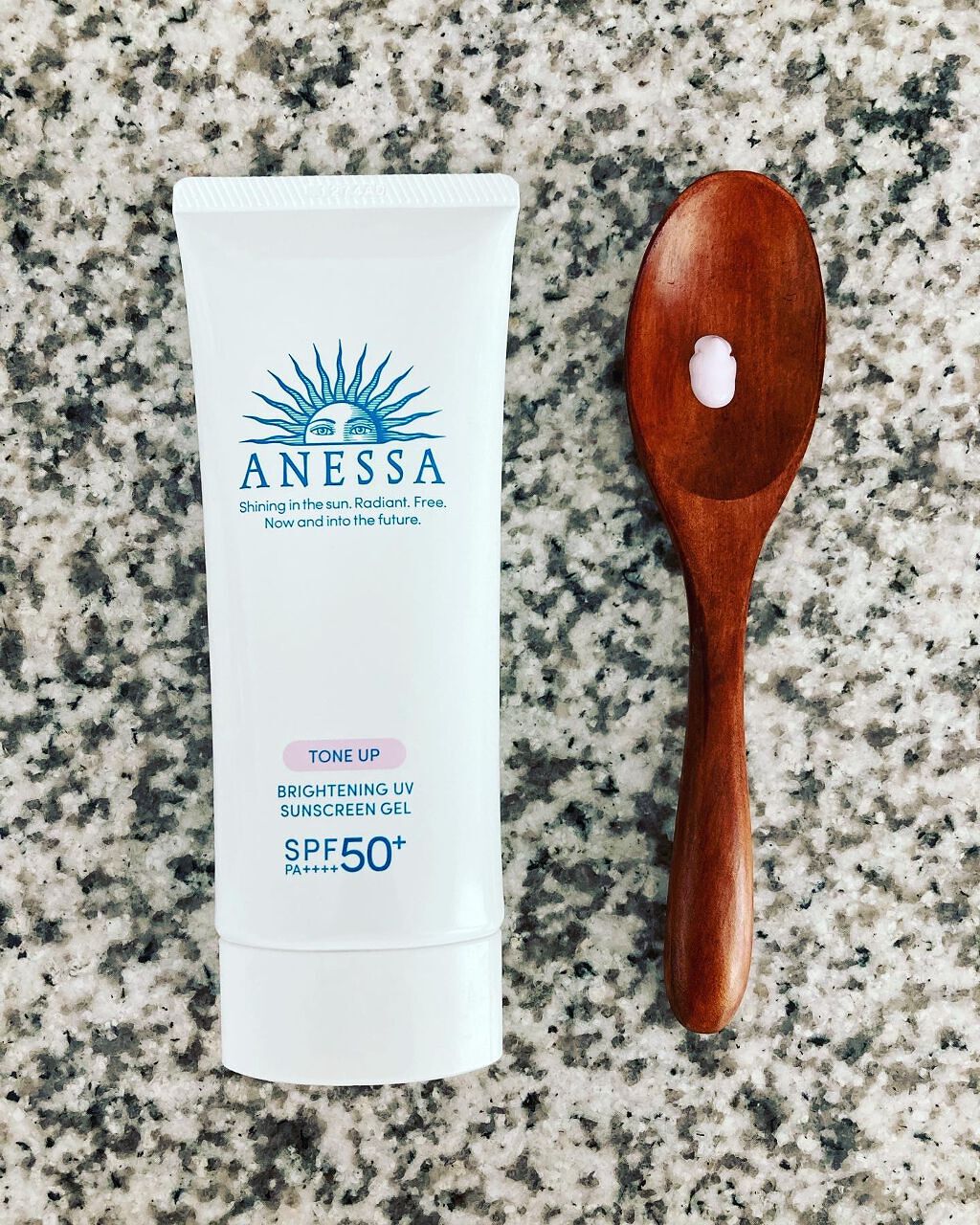 ブライトニングUV ジェル N/アネッサ/化粧下地を使ったクチコミ（2枚目）