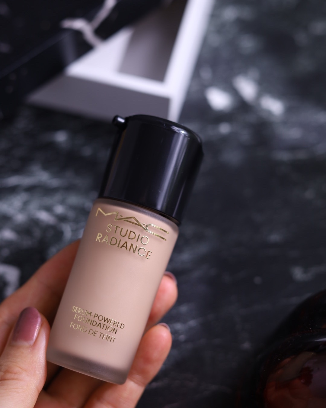 スタジオ ラディアンス セラム ファンデーション/M・A・C/リキッドファンデーションを使ったクチコミ（2枚目）