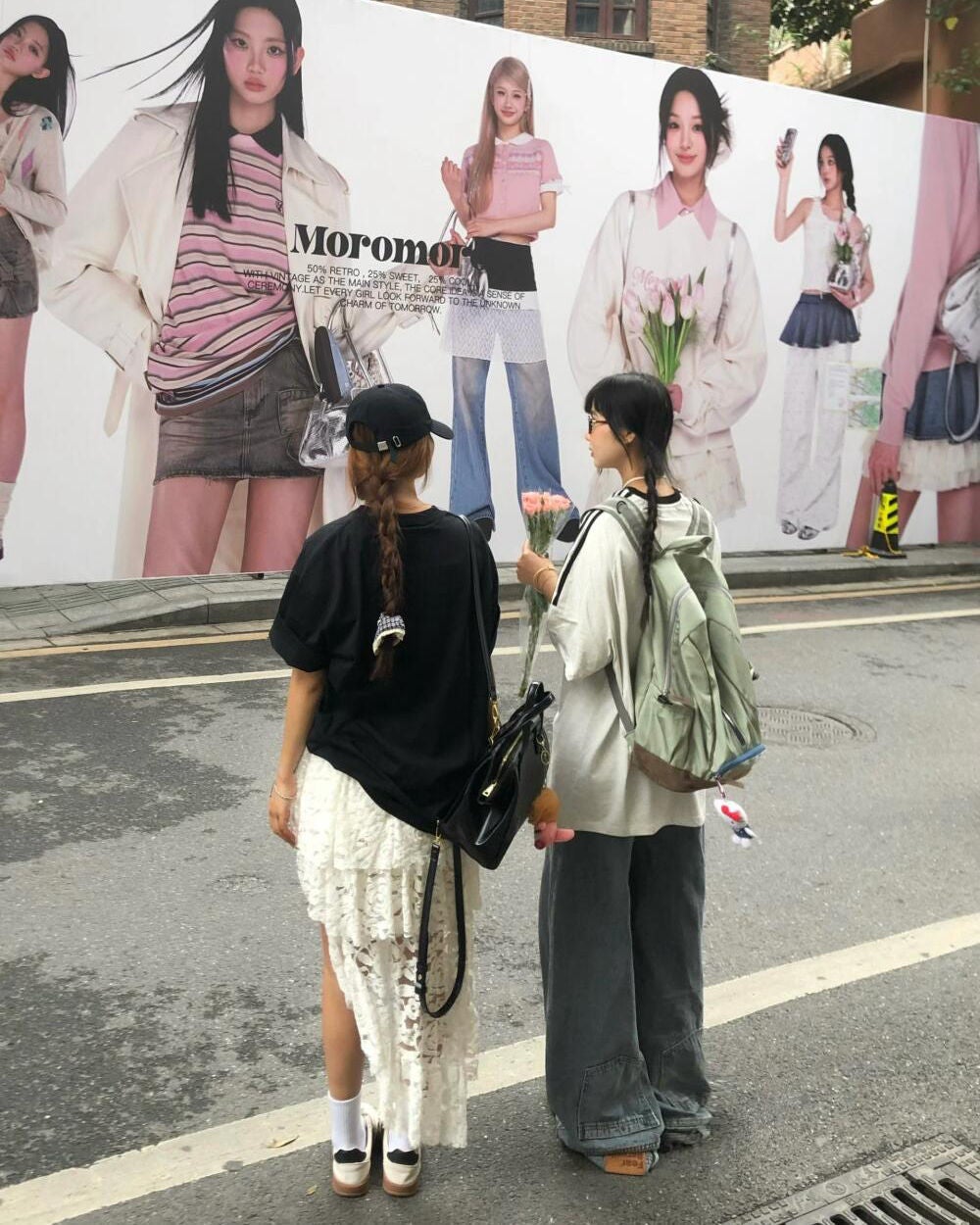 ひとみ on LIPS 「親友と会うんだよ。#コーデ#韓国ファッション#韓国雑貨#韓国コ..」(4枚目)