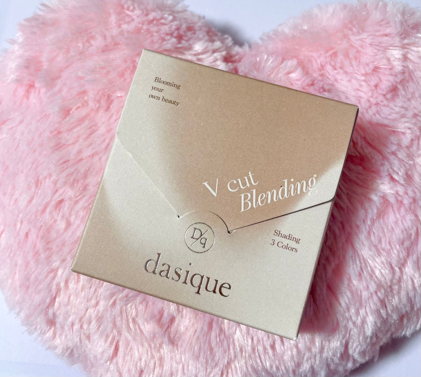 Vカットブレンディングシェーディング/dasique/シェーディングを使ったクチコミ(1枚目)