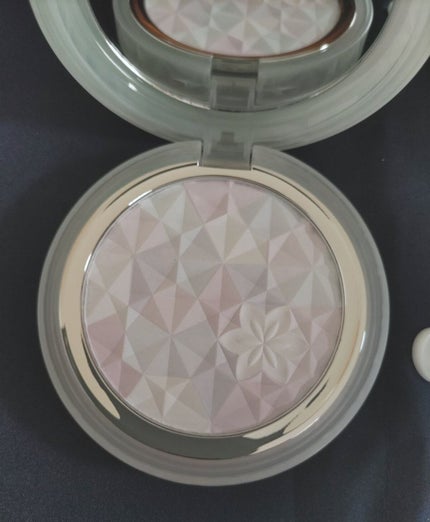 AQ オーラ リフレクター/DECORTÉ/プレストパウダーを使ったクチコミ(3枚目)