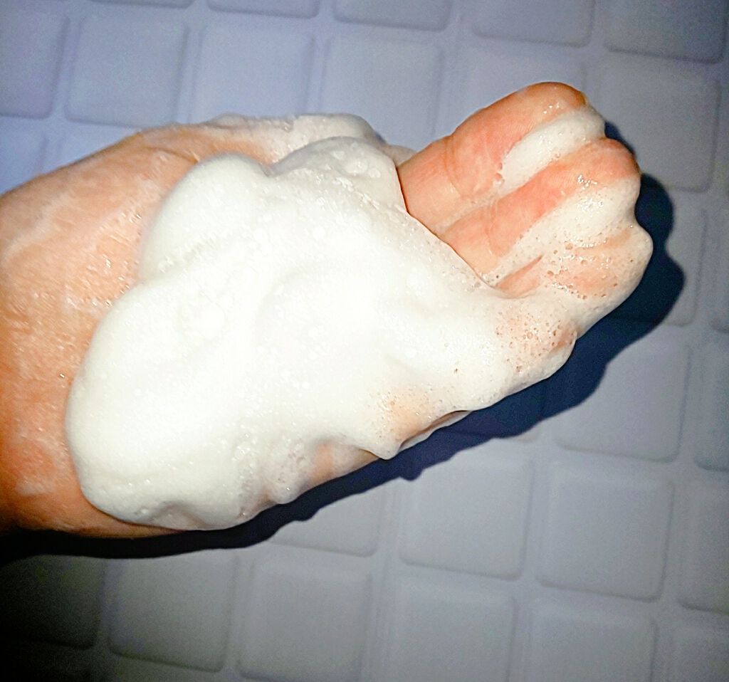 薔薇はちみつ石鹸/麗凍化粧品/洗顔石鹸を使ったクチコミ(2枚目)