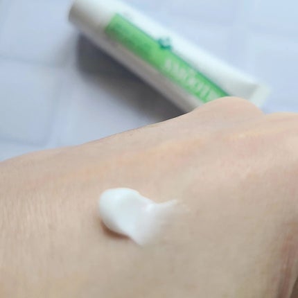 SMOOTH E スムースEクリームのクチコミ「
ニキビ痕のケアってしていますか❓
思春期の頃、ニキビ一つない子居ましたよね☝️
私は全顔.....」(2枚目)