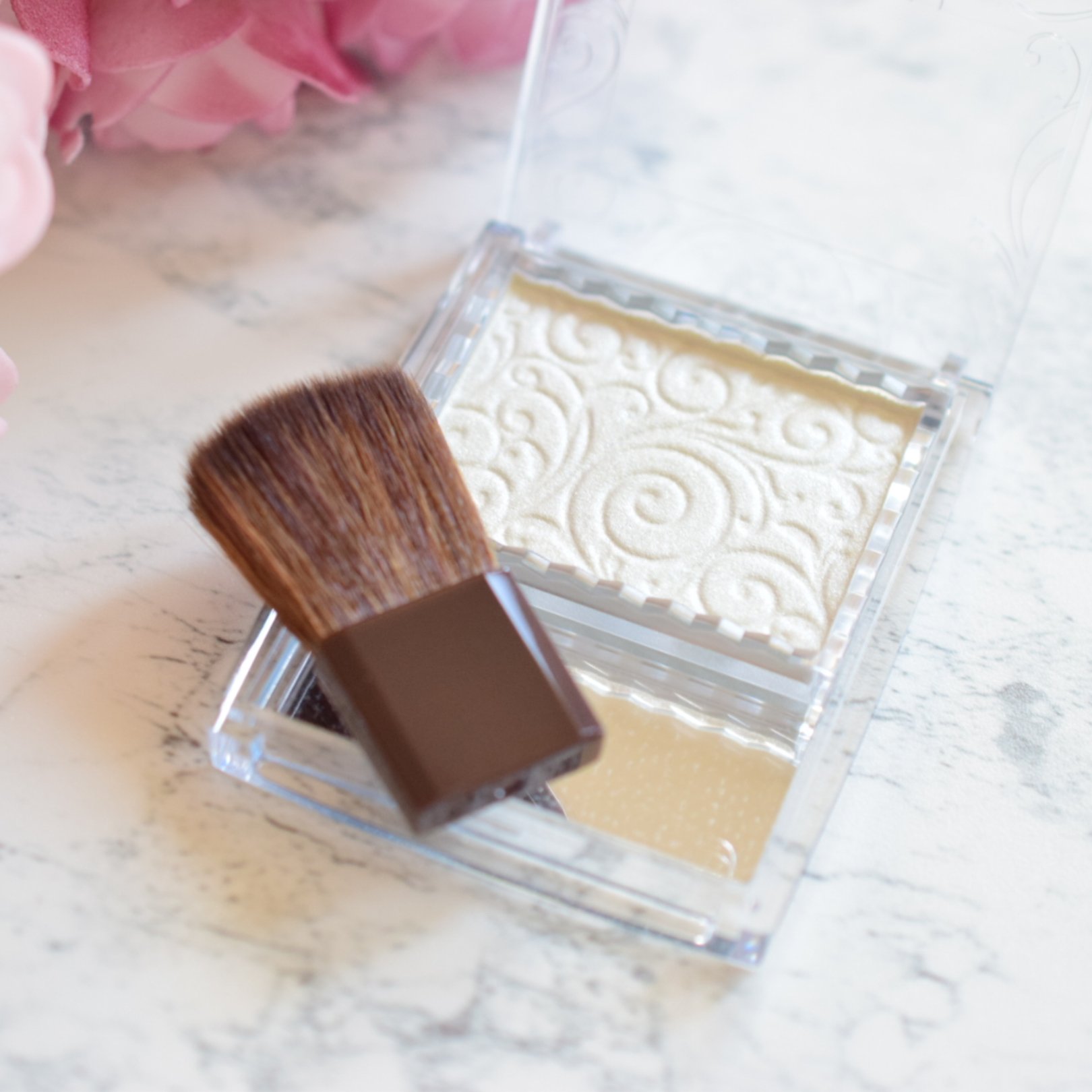 パールグロウハイライト/CEZANNE/パウダーハイライトを使ったクチコミ（2枚目）