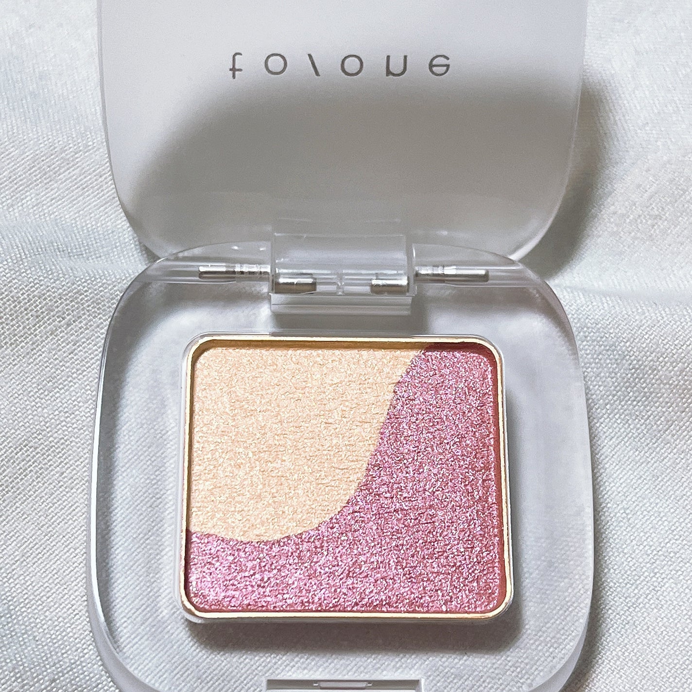 ペタル フロート アイシャドウ/to/one/アイシャドウパレットを使ったクチコミ(4枚目)