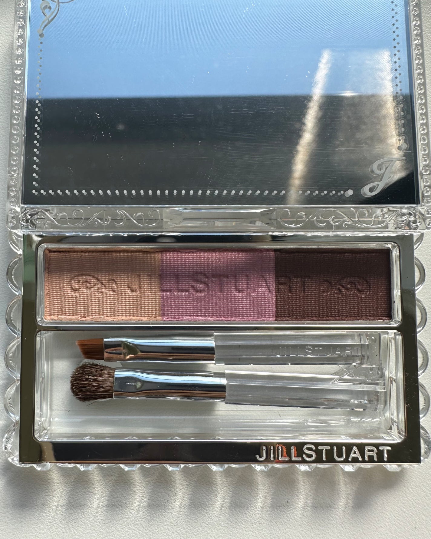 ジルスチュアート ニュアンスブロウパレット/JILL STUART/パウダーアイブロウを使ったクチコミ(2枚目)