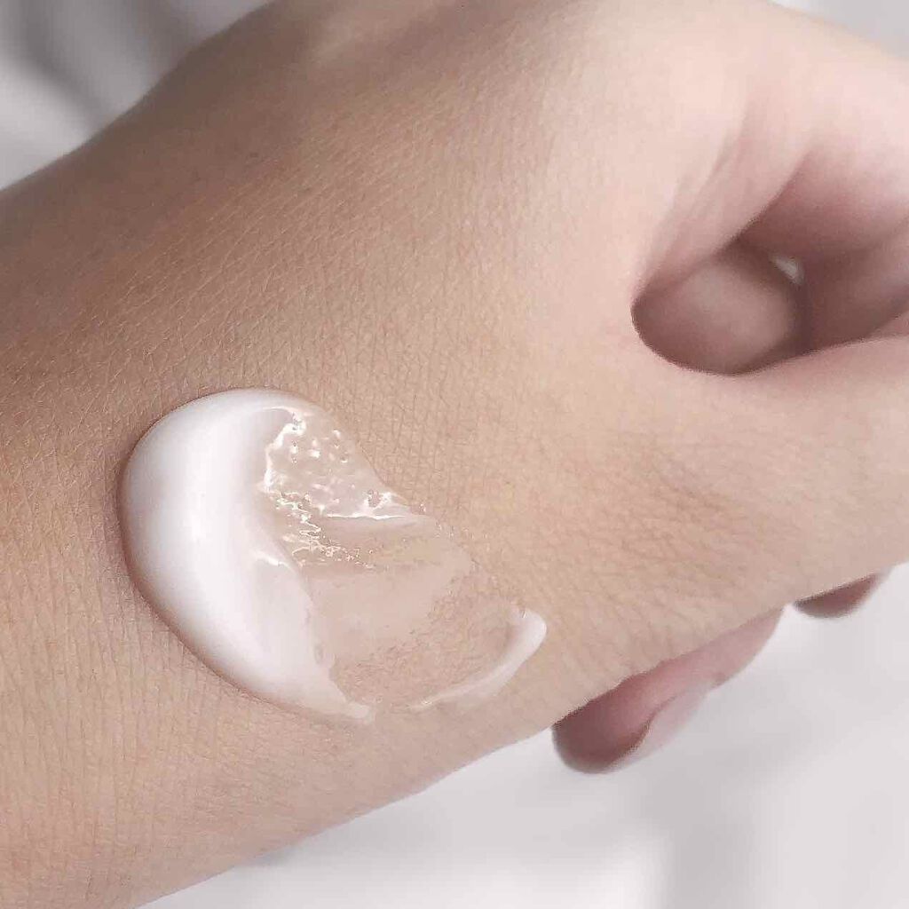 レイヴィー ハンド＆ネイルクリームローズヒップ/Leivy/ハンドクリームを使ったクチコミ（2枚目）