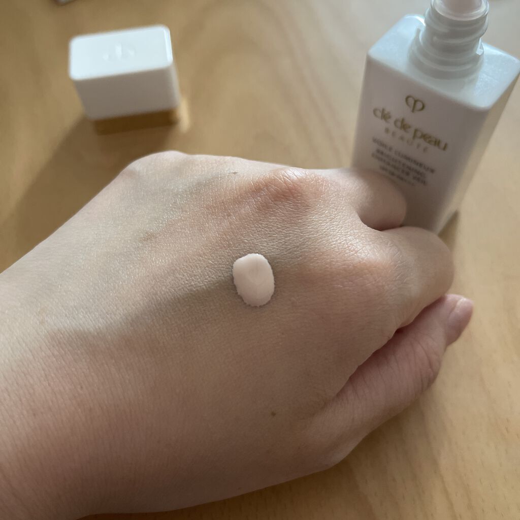 クレ・ド・ポー ボーテ ヴォワールルミヌ/クレ・ド・ポー ボーテ/化粧下地を使ったクチコミ（2枚目）