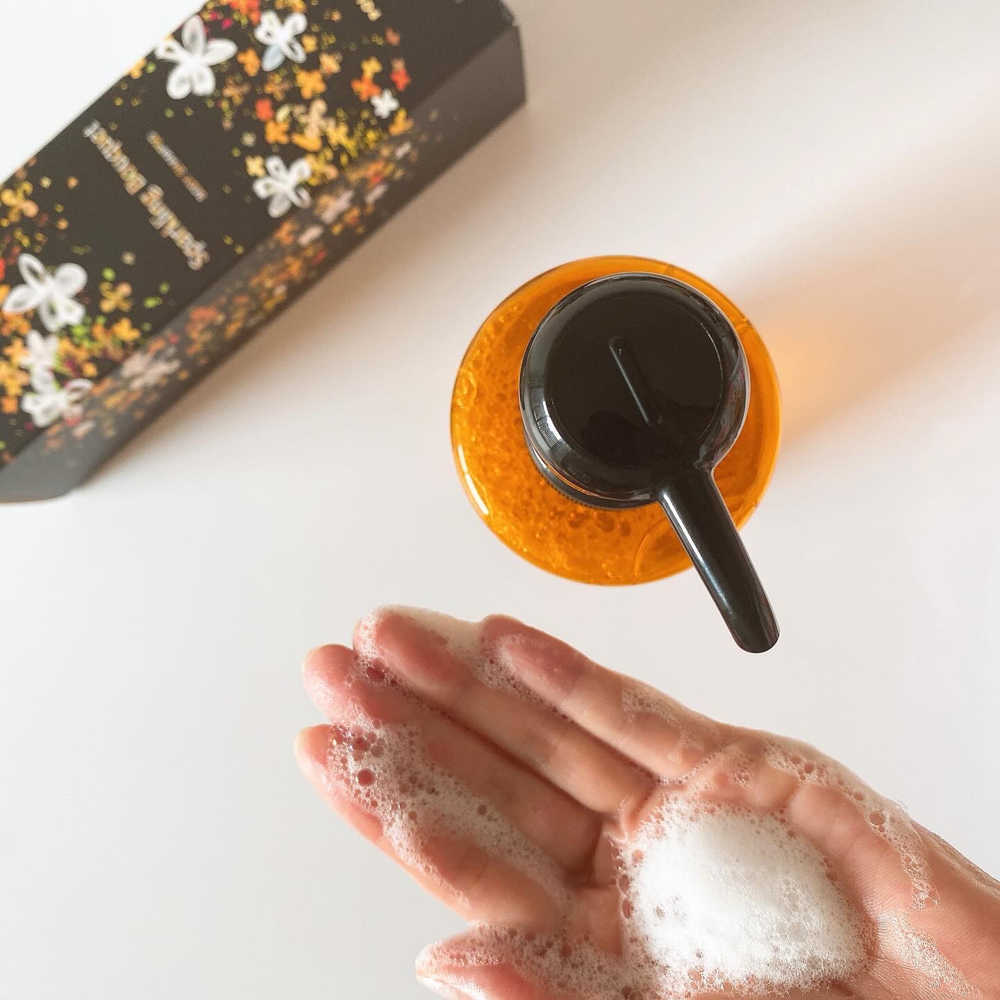 POLA スパークリングブーケ　ボディシャンプー FORUM　シャンプー | POLA ポーラ スパークリングブーケ ボディシャンプー (本体