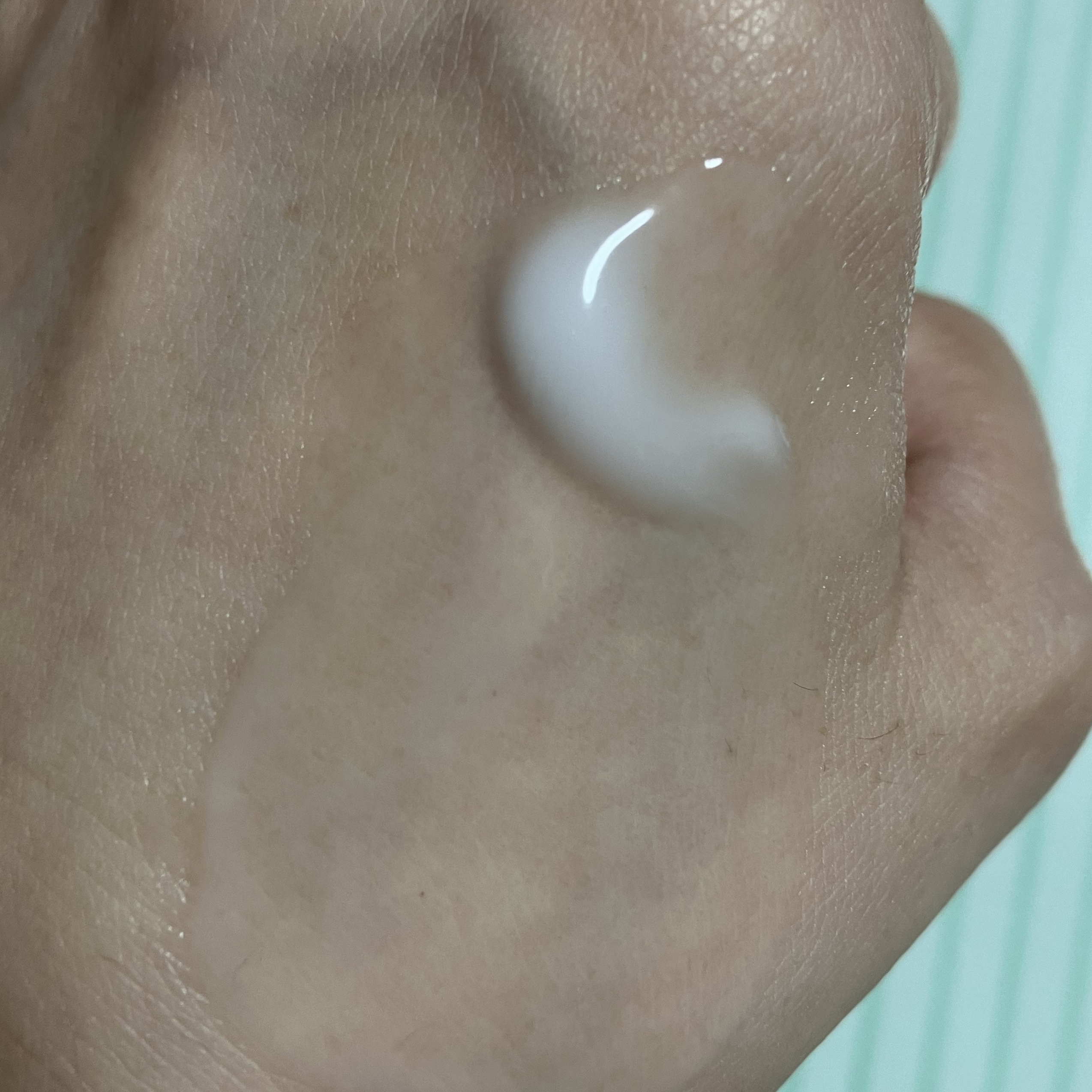 ケアセラ APフェイス＆ボディ乳液 200mL/ケアセラ/ボディミルクを使ったクチコミ（3枚目）