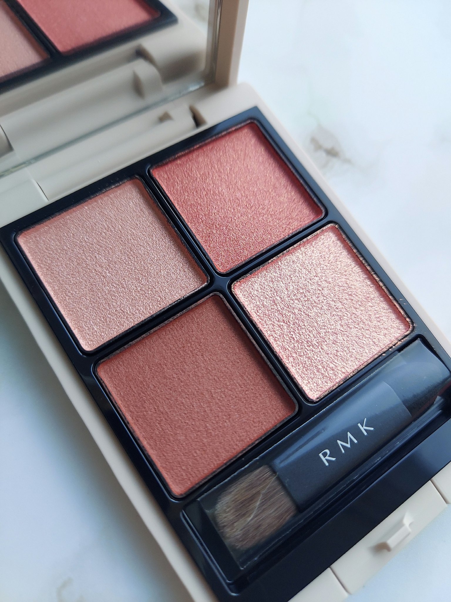 RMK シンクロマティック アイシャドウパレット/RMK/アイシャドウパレットを使ったクチコミ（1枚目）