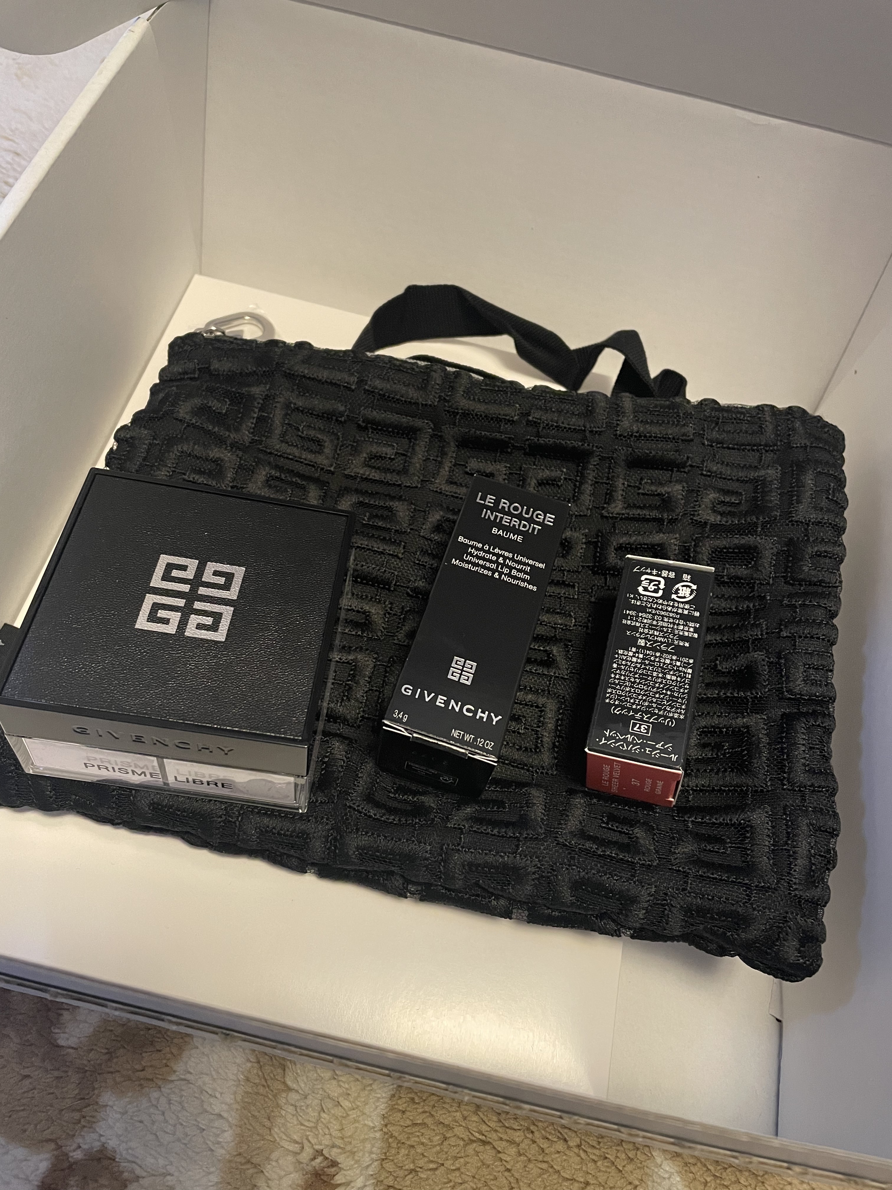 ルージュ・アンテルディ・バーム No.00/GIVENCHY/リップバームを使ったクチコミ（1枚目）