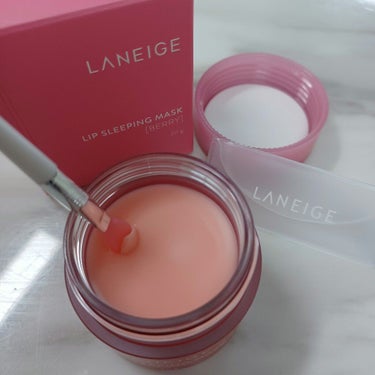 リップスリーピングマスク/LANEIGE/リップケア・リップクリームを使ったクチコミ（3枚目）