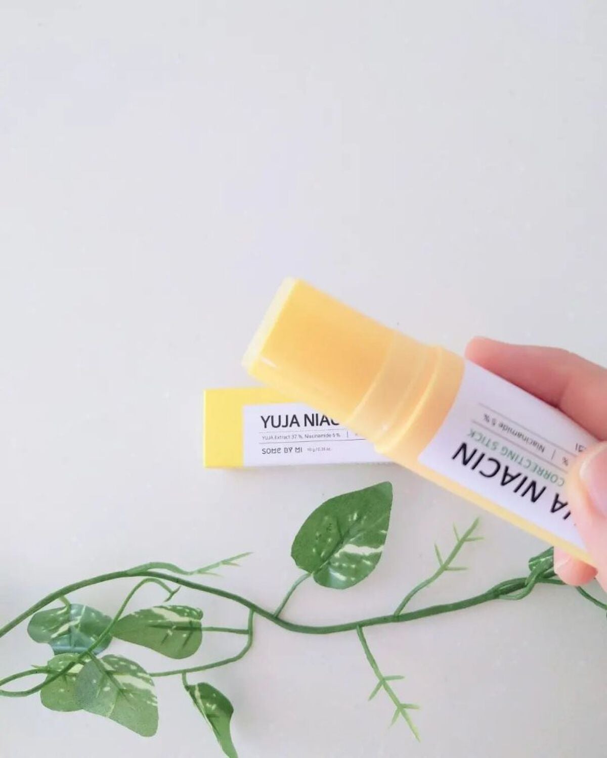 ゆずナイアシンダークスポットコレックティングスティック/SOME BY MI/美容液を使ったクチコミ(2枚目)