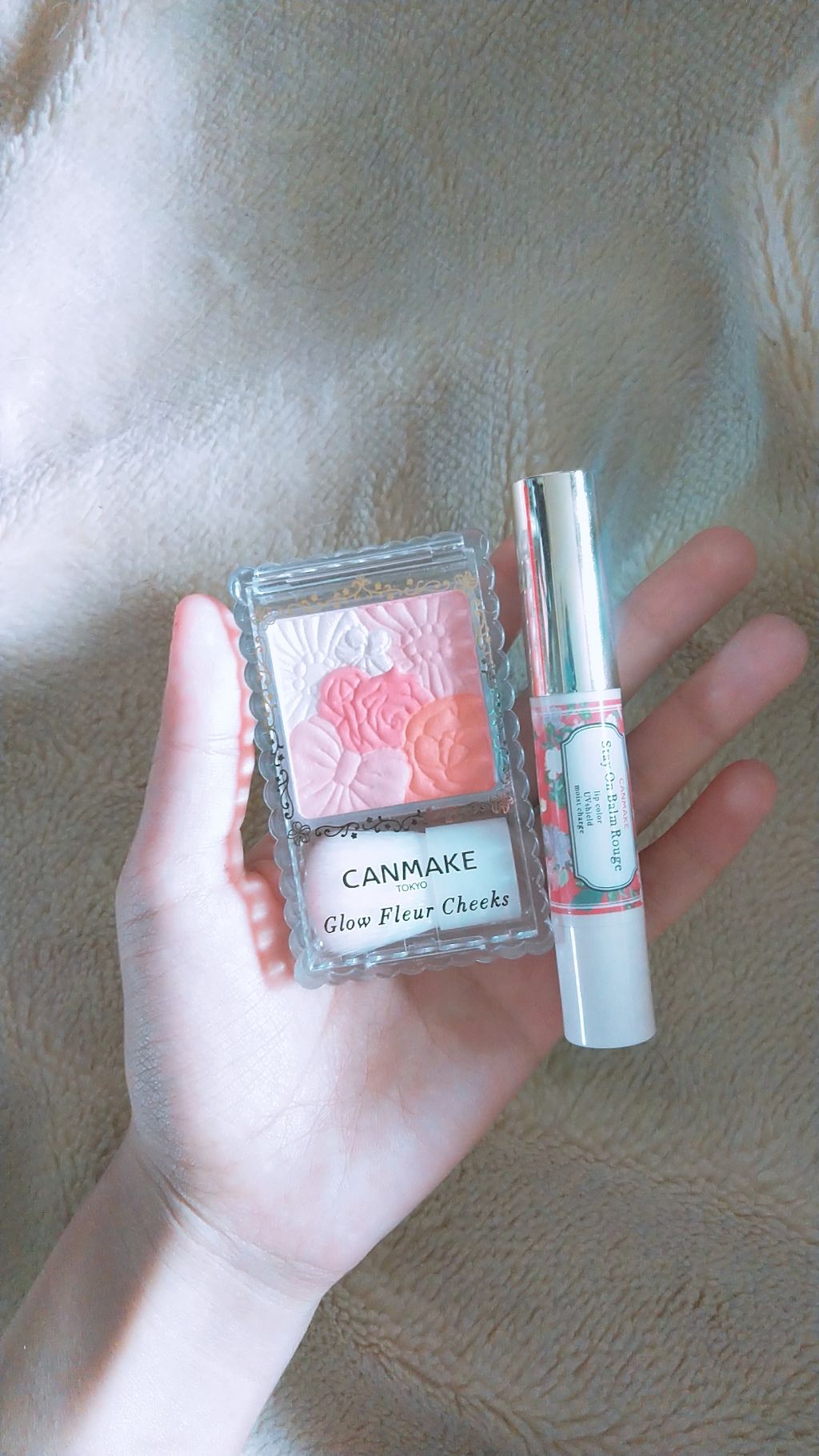 グロウフルールチークス/キャンメイク/パウダーチークを使ったクチコミ(1枚目)