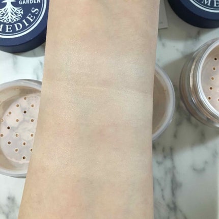 ミネラルファンデーション/ニールズヤード レメディーズ/パウダーファンデーションを使ったクチコミ(2枚目)