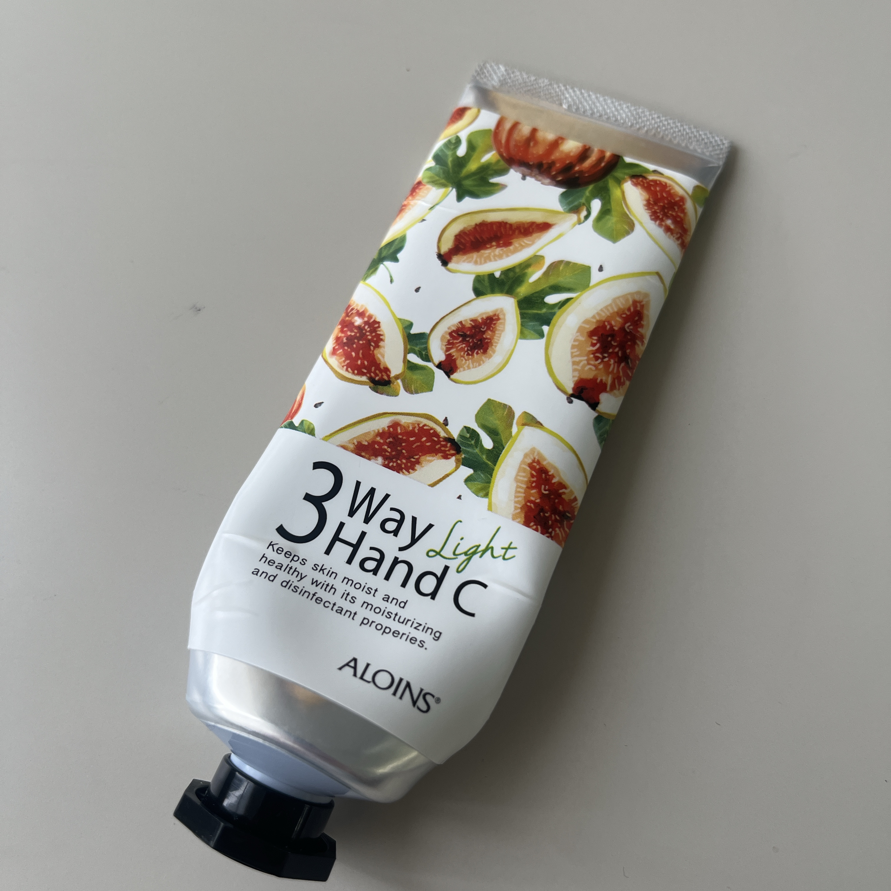 ハンドクリームライト/3ウェイ/ハンドクリームを使ったクチコミ（1枚目）