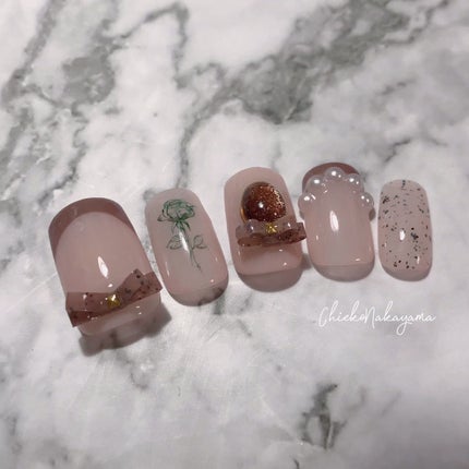 なかやまちえこ on LIPS 「antiqueribbon.⠀⠀@pregelofficial..」(2枚目)