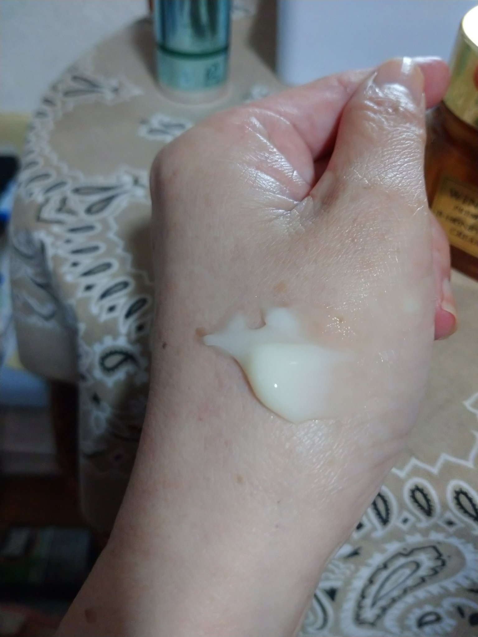 R HONEY DEW CREAM/WINAGE/フェイスクリームを使ったクチコミ（2枚目）