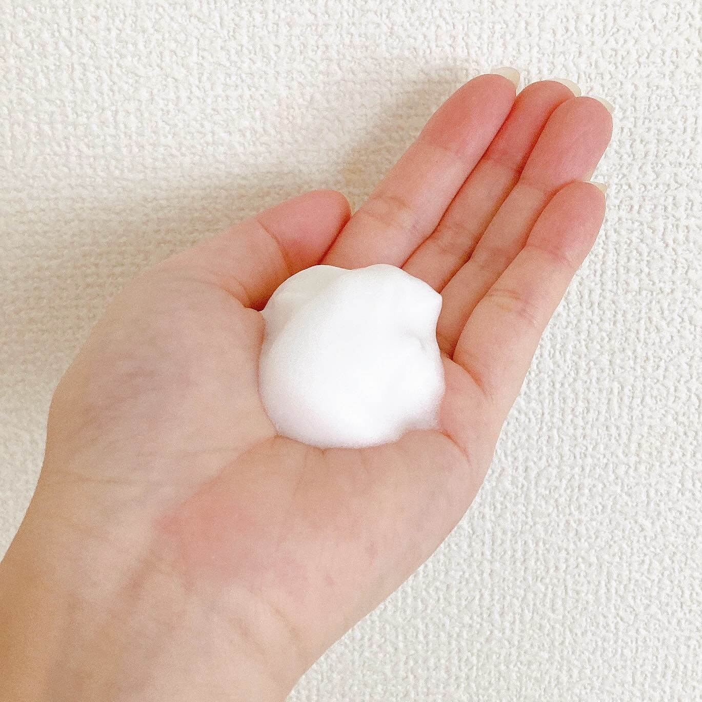 ビオレ ザ ハンド 泡ハンドソープ ふっとほどける陽だまりの果実の香り/ビオレ/ハンドソープを使ったクチコミ（2枚目）