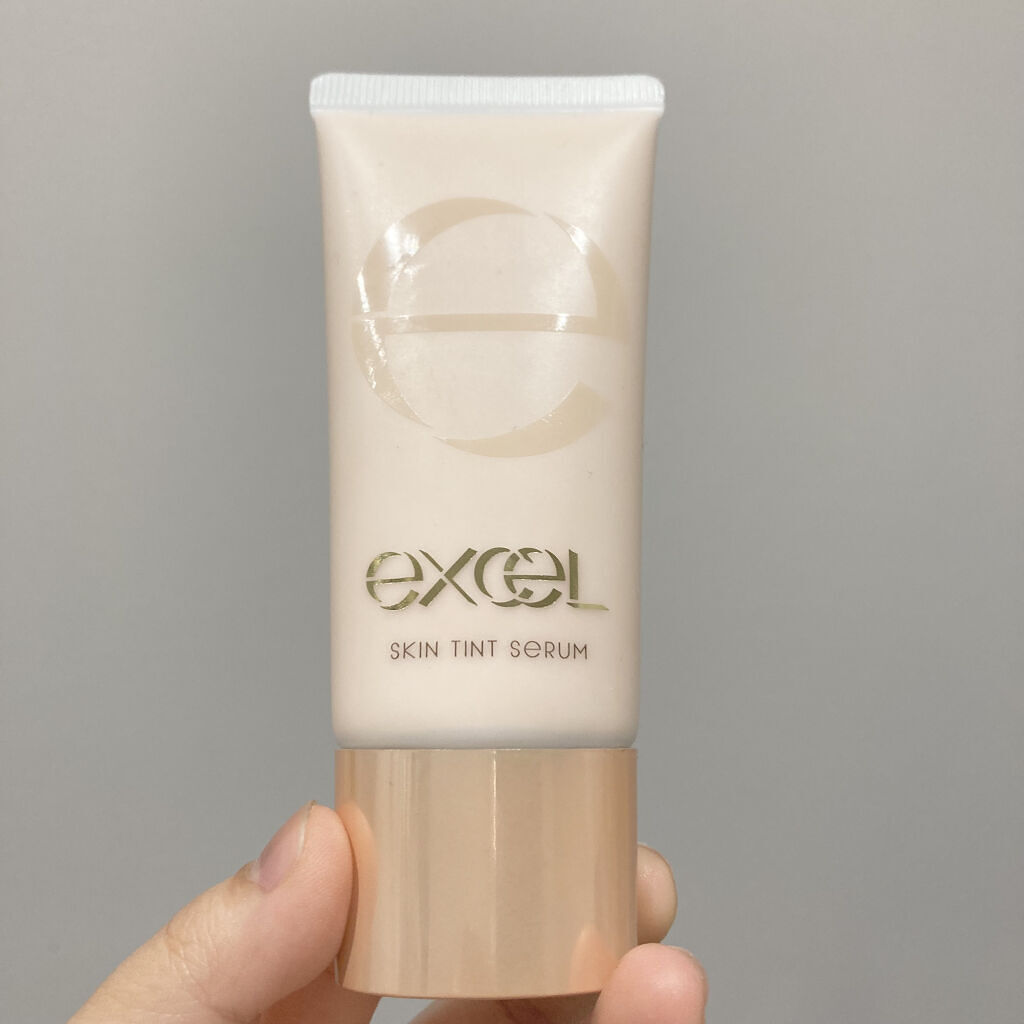 スキンティントセラム ST01 ナチュラルオークル10/excel/リキッドファンデーションを使ったクチコミ（2枚目）