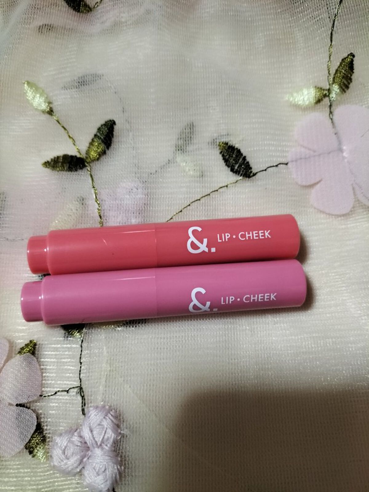 ＆．ペアコス  アイスティック 04a ブラウン/DAISO/スティックアイシャドウを使ったクチコミ（1枚目）