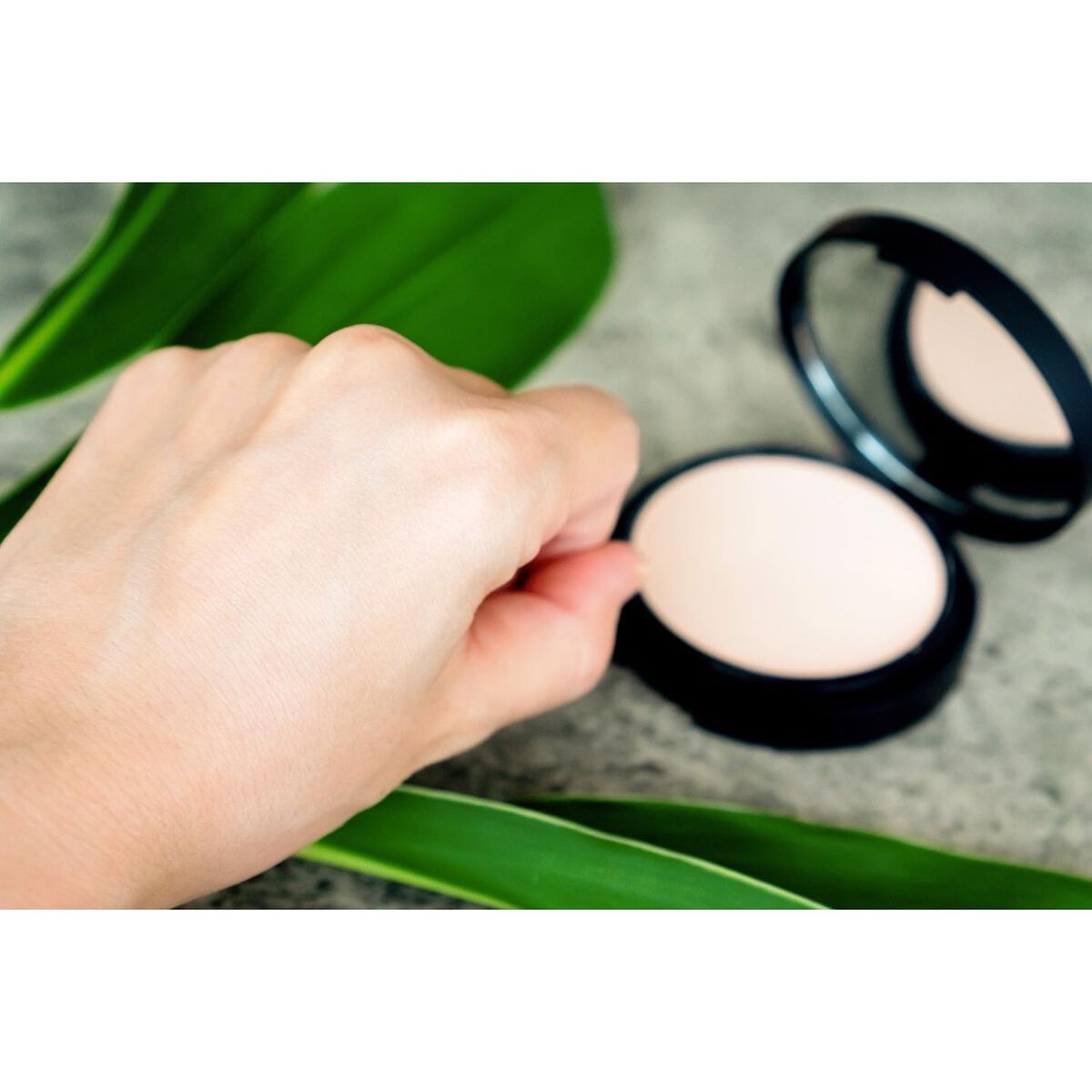 ベアプロ 16HR パウダー ファンデーション/bareMinerals/パウダーファンデーションを使ったクチコミ(3枚目)