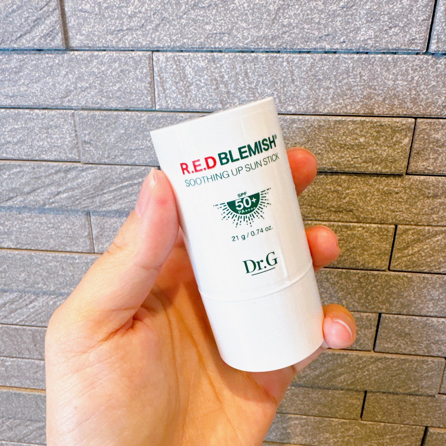 レッドブレミッシュスージングアップサンスティック/Dr.G/日焼け止めスティックを使ったクチコミ(2枚目)