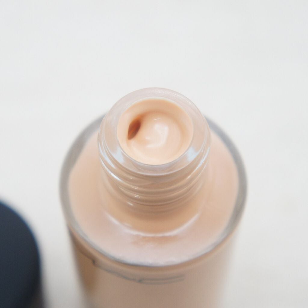スタジオフィックス フルイッド SPF 15/M・A・C/リキッドファンデーションを使ったクチコミ(1枚目)