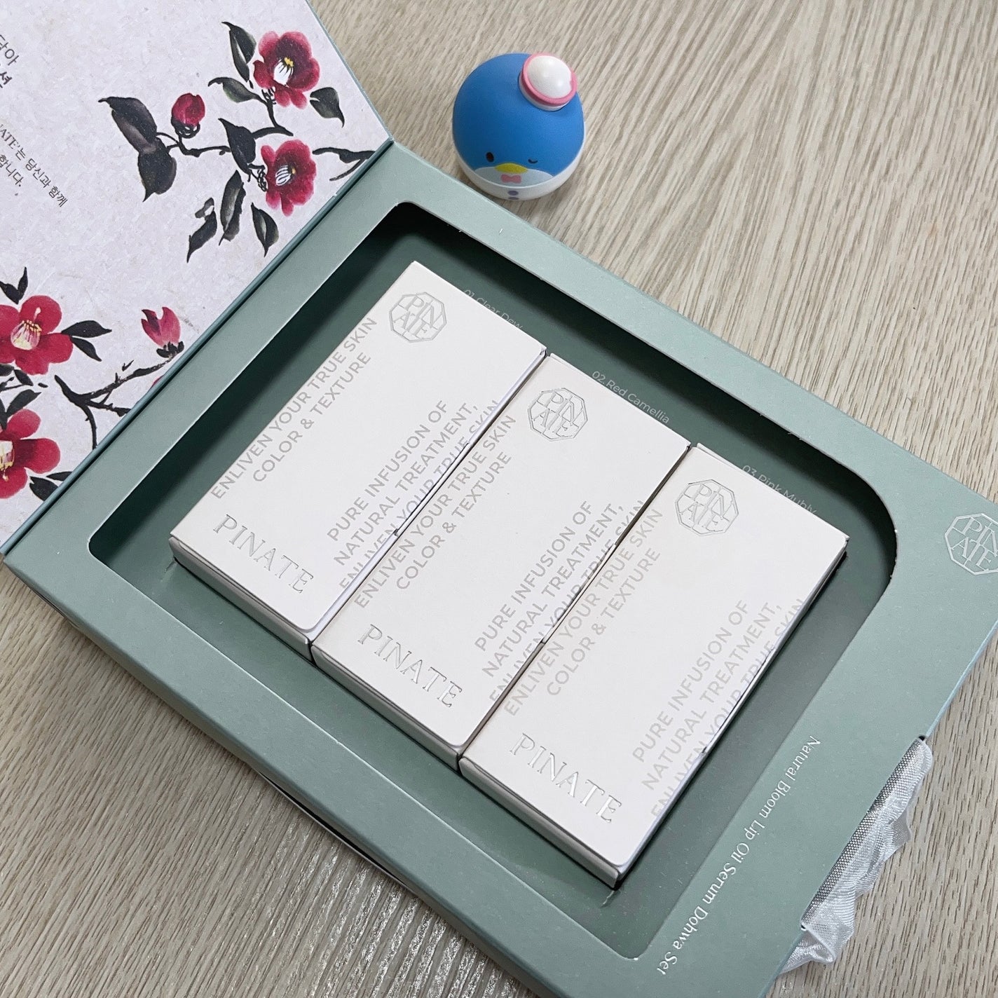 ナチュラルブルームリップオイルセラム 3色セット/PINATE/リップグロスを使ったクチコミ(5枚目)