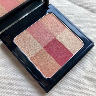 BOBBI BROWN ブライトニング ブリックのクチコミ「- ̗̀ ♡ ̖́-

#購入品紹介
BOBBI BROWN
ブライトニング ブリック 
クラ.....」（1枚目）